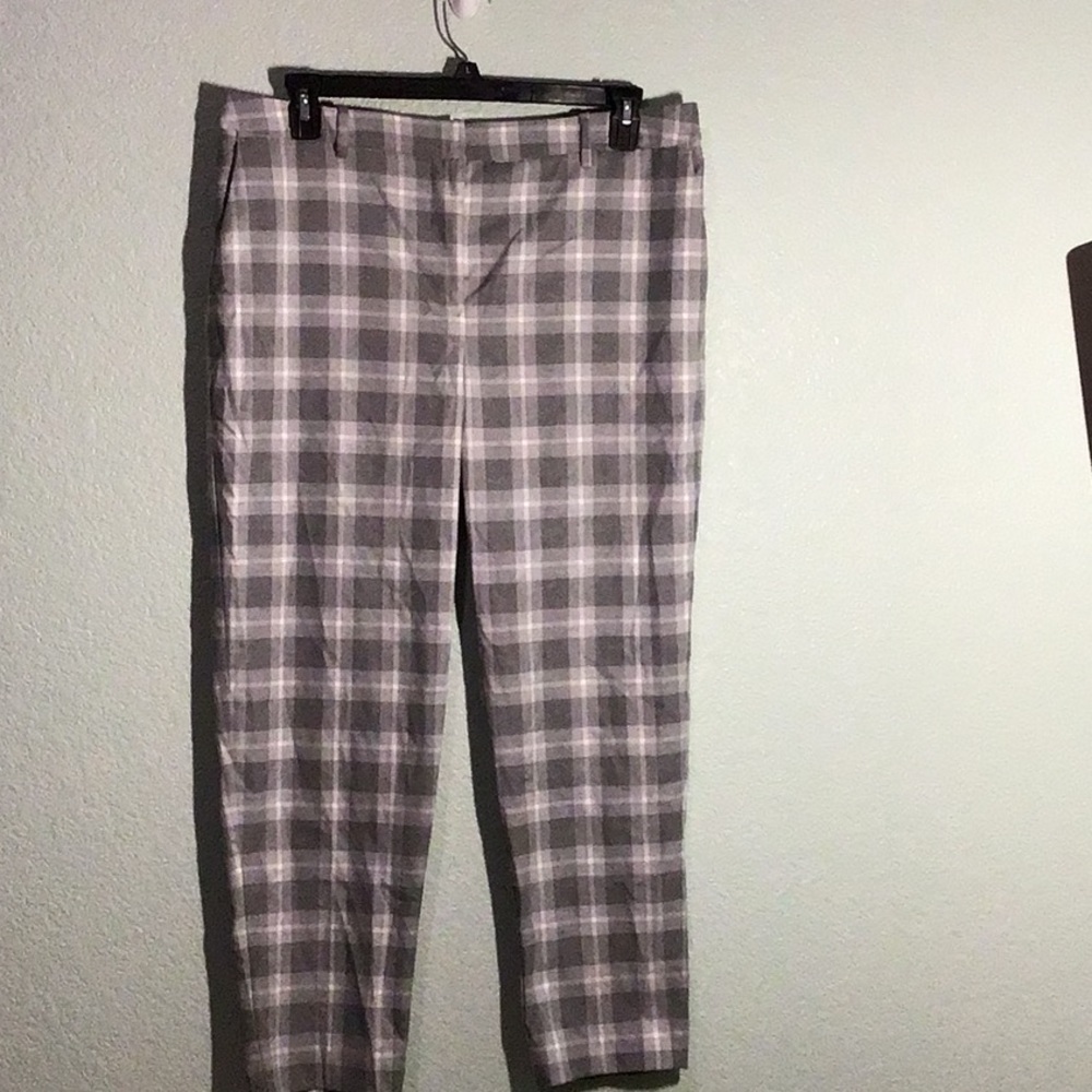 NWT - court & rowe - W size 14 - Gray plaid